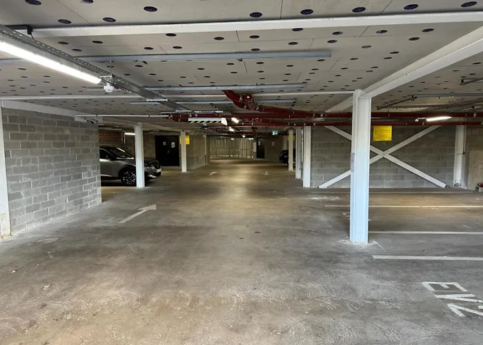 York Minster Icona 250 Free Parking & Gym