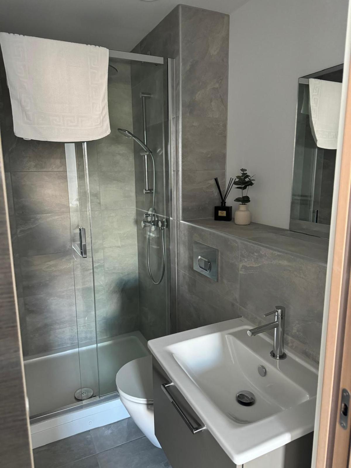 Minster Icona 250 Free Parking & Gym * York